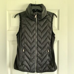 Sporty Calvin Klein Black Down Filled Performance Vest M